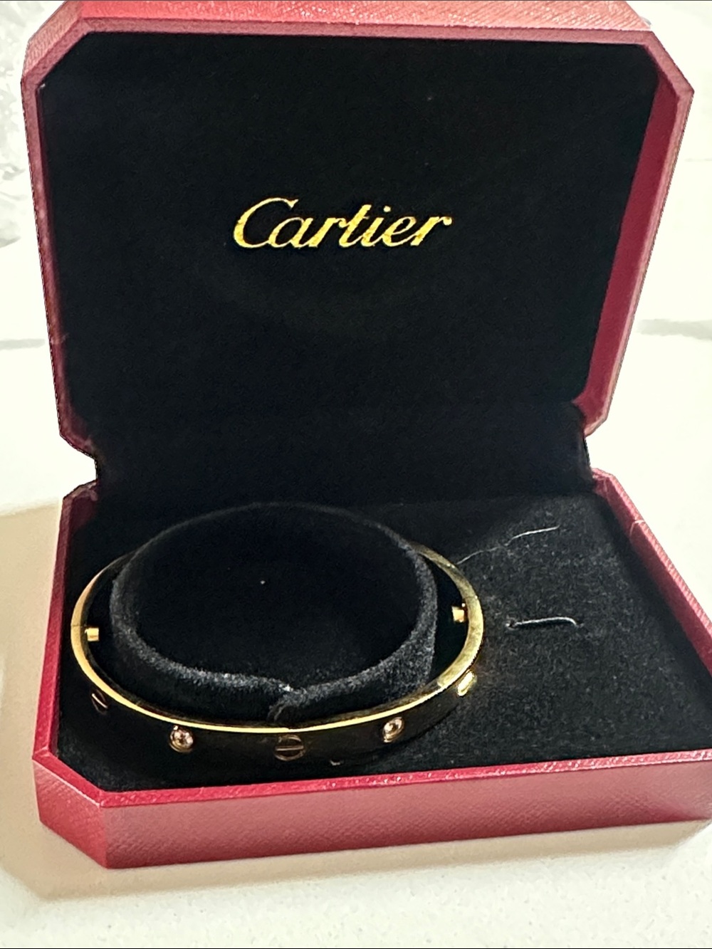 Gold Bracelet with Black Velvet Box